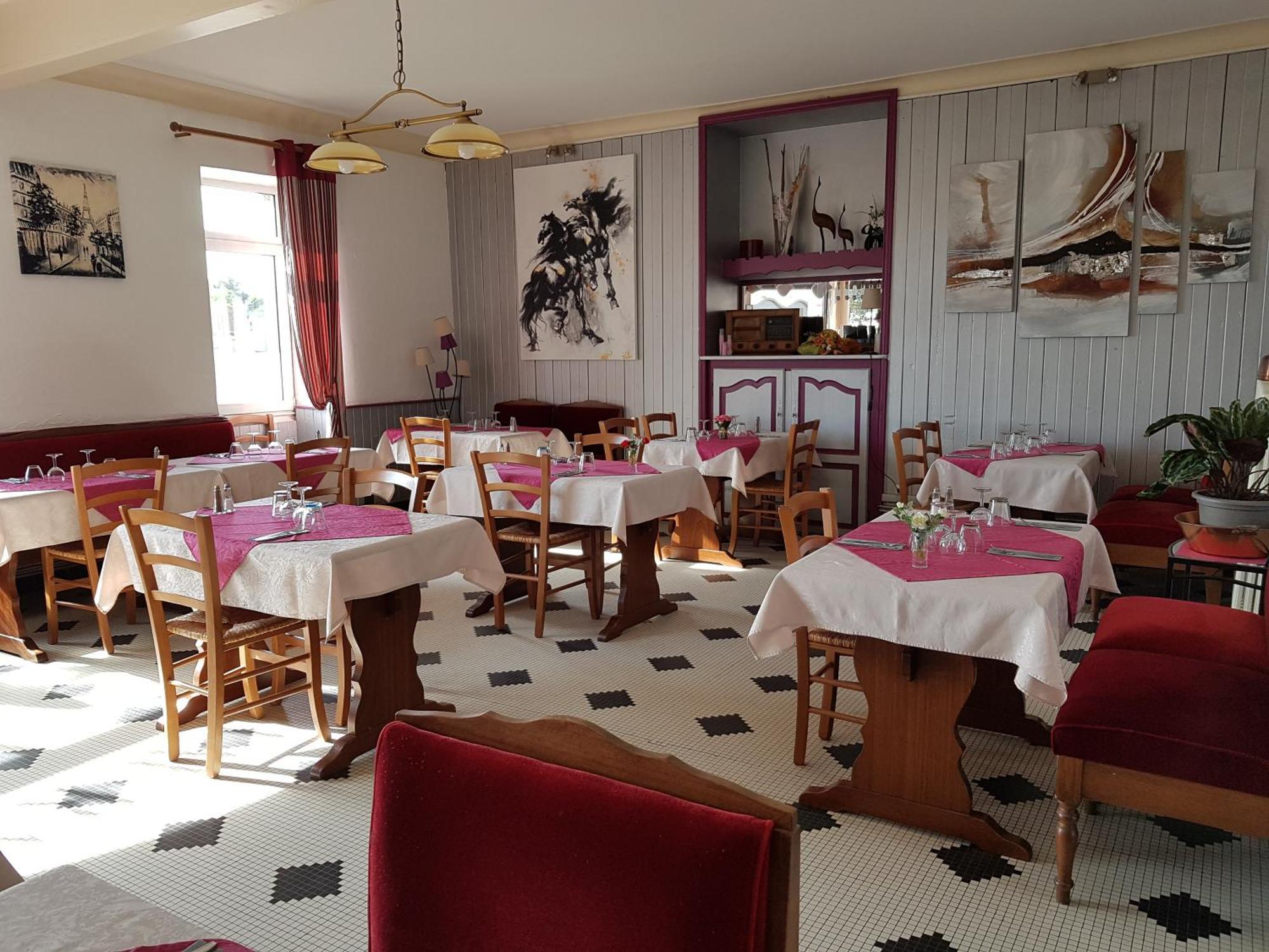 Hôtel Relais De Saintonge Extérieur photo
