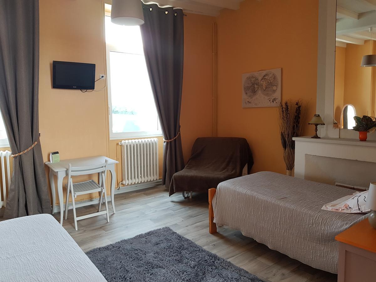 Hôtel Relais De Saintonge Extérieur photo
